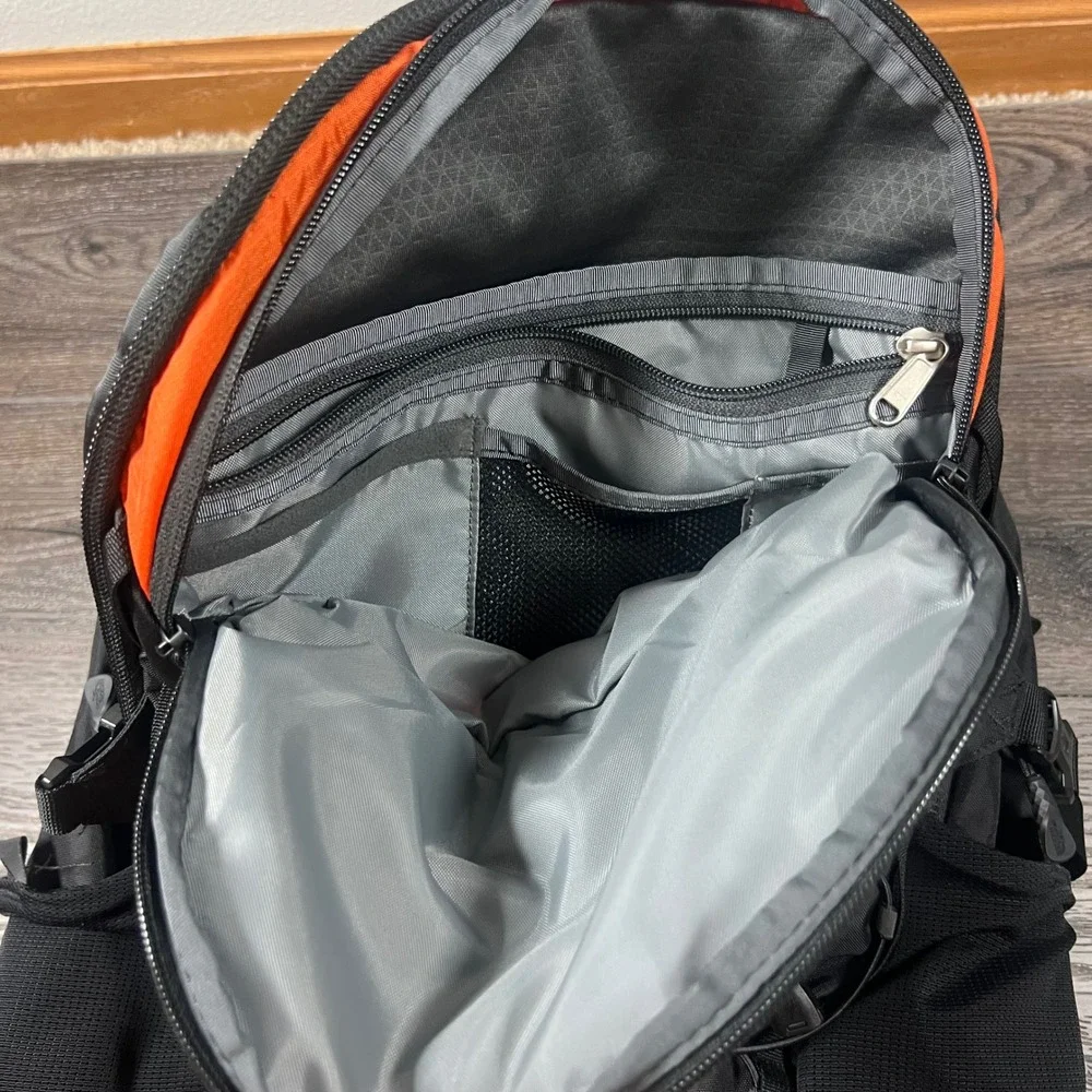 The North Face Borealis 28L Backpack Orange Black NF0A3KV3 FlexVent Laptop